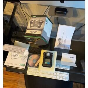 MSA Altair Pro O2 Oxygen Gas Detector –Complete Kit with Box, Manual, CD, Ca Cer